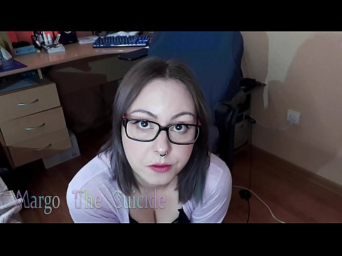 ❤️ สาวเซ็กซี่กับแว่นตาดูด Dildo ลึก ๆ บน Camera ❤️❌ โป๊ ที่เรา ❌❤